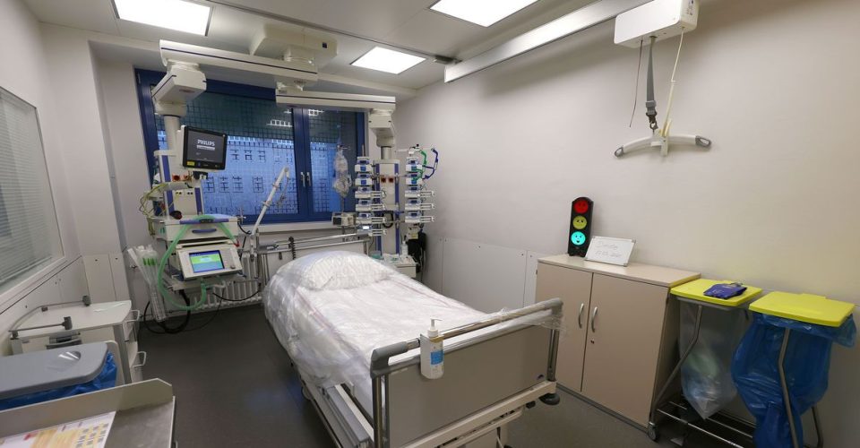 2020-03-17t201437z_2121953516_rc2wlf95tlfr_rtrmadp_3_health-coronavirus-germany_0