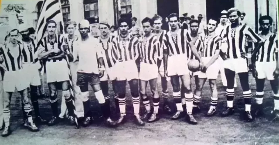 O primeiro time do Operário F.C de 1938. Divulgação/ Acervo OFC