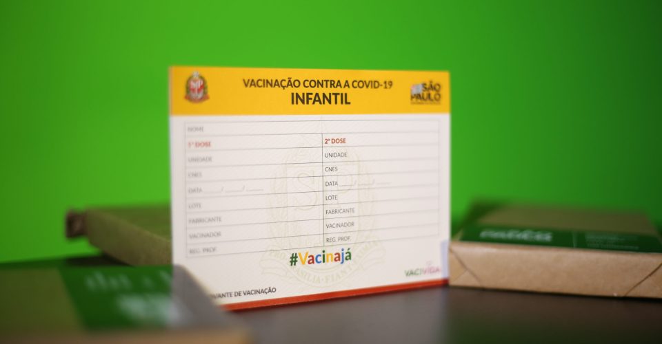 cardeneta cartela vacinacao criancas adolescentes covid-19 governo de sp sao paulo