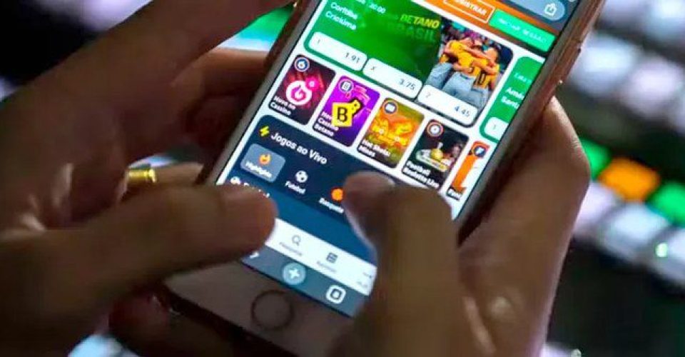 Os adolescentes são o grupo mais vulnerável ao vício: 55,2% dos apostadores na faixa etária de 14 a 17 anos estão nessa zona. Foto: Joédson Alves/Agência Brasil