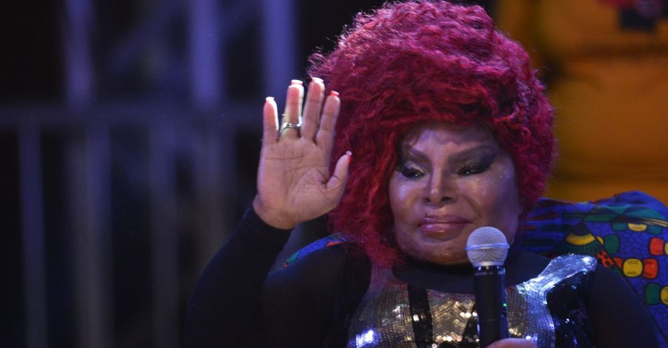 A cantora Elza Soares, faz show na abertura da oitava edição do Festival Latinidades, maior festival de mulheres negras da América Latina