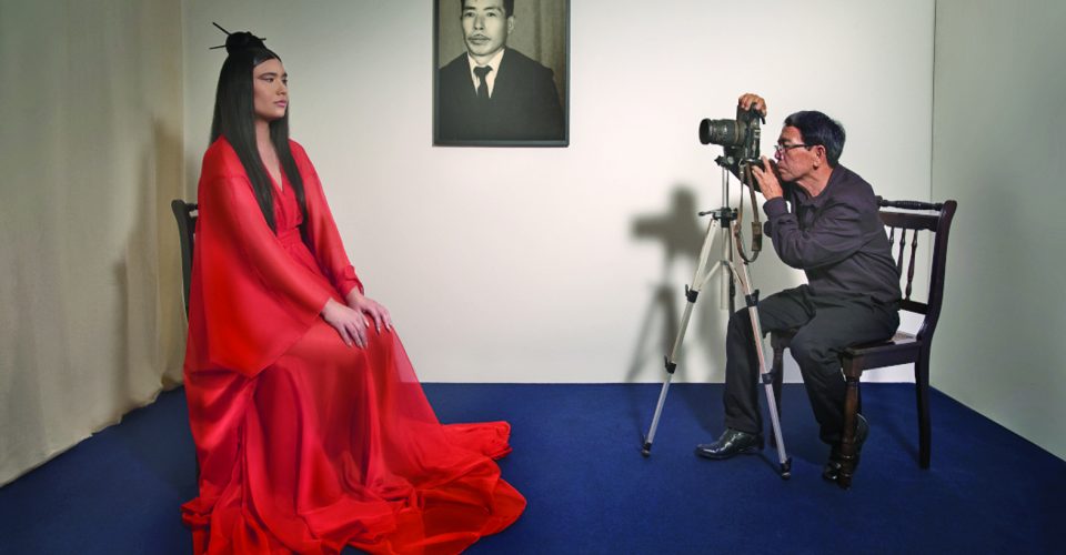 A artista: Natural de Aparecida do Taboado, Alice Yura voa alto e leva sua arte para São Paulo - Foto: Interpolada/divulgação