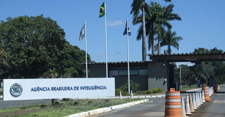 Medida foi tomada após operação da PF e sindicância interna.|Foto: José Cruz/Agência Brasil