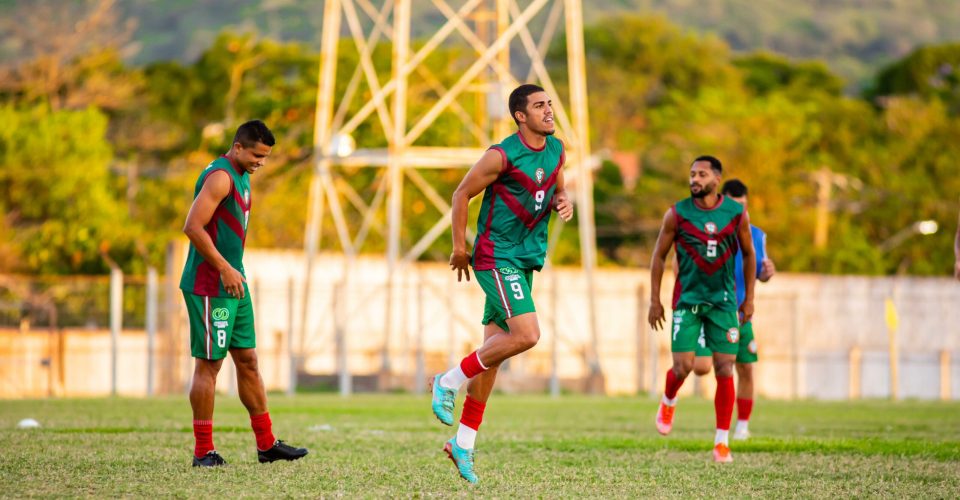 Alessandro Firmino formalizou hoje sua volta à Mato Grosso do Sul - Foto: Divulgação/Portuguesa MS