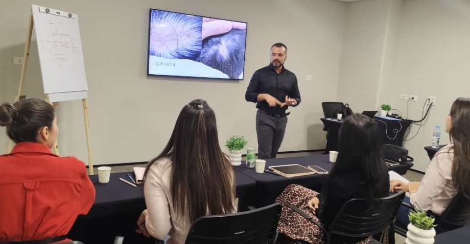 Aula prática de Dermatologia - Foto: divulgação