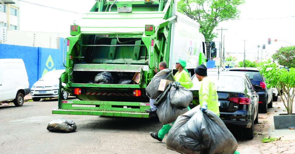 Expectativa da Solurb é de que a coleta seja normalizada no início desta semana - Foto: Nilson Figueiredo-arquivo