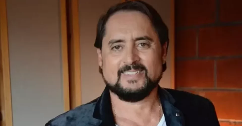 Cantor Mauri - Foto: reproduçãor/edes sociais