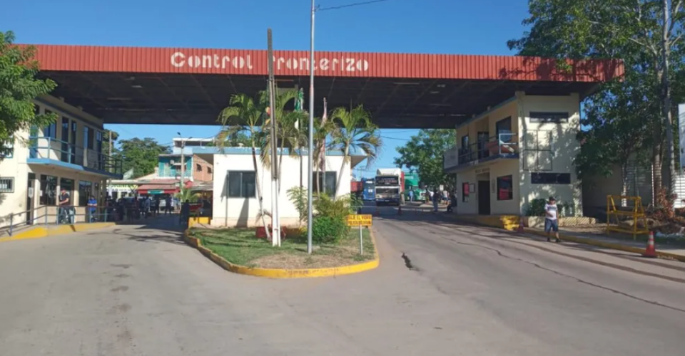 Fronteira entre a Bolívia e o Brasil, em Corumbá (MS) — Foto: Reprodução/ Jaderson Moreira