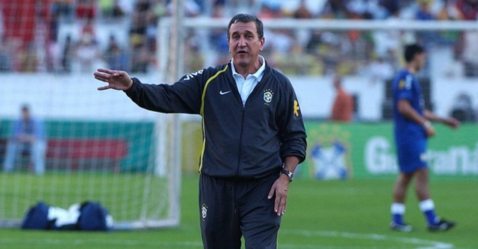 Carlos Alberto Parreira enquanto era técnico da seleção brasileira. - Foto: CBF, Reprodução