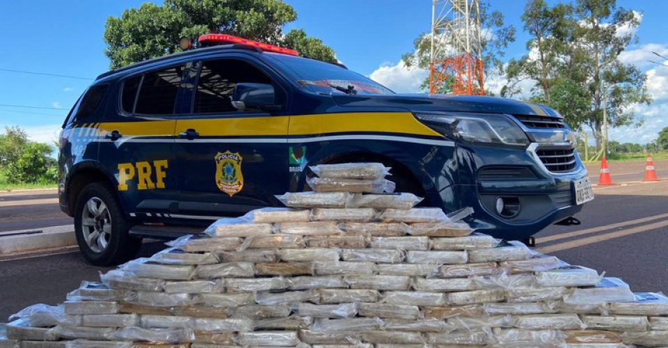 Entorpecente apreendido em Terenos - Foto: Divulgação/PRF