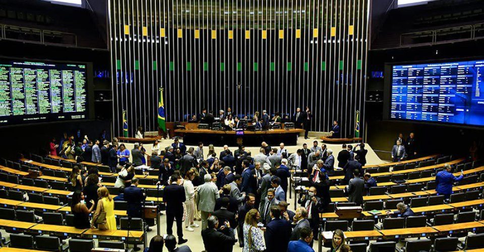 Dos vetos em tramitação - alguns pendentes desde 2021 - 12 estão trancando a pauta, impedindo a votação de outras propostas. - Foto: Geraldo Magela/Agência Senado