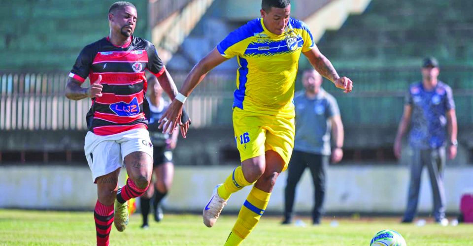 No Douradão, o DAC
conquistou sua primeira
vitória em cima do
Águia Negra - Foto: Marcelo Berton