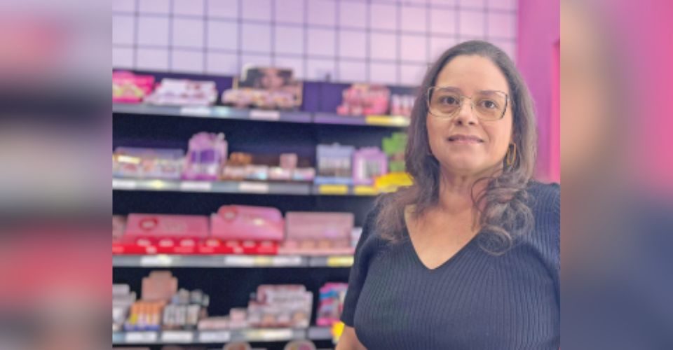 Empresária Nádia Hassan aposta no comércio da área central com a Tom Make - Foto:  Roberta Martins