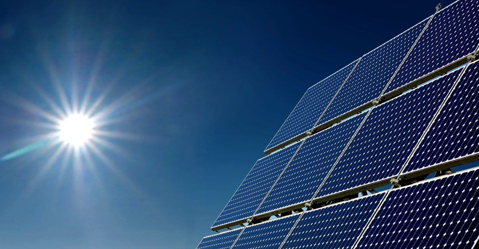 energia solar limpa sustentavel painel fotovoltaico