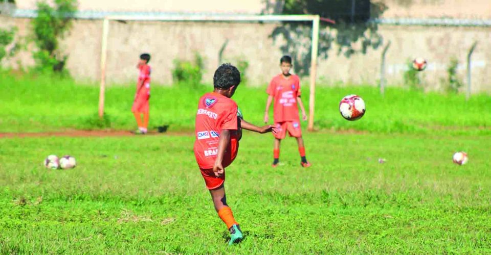 Escolnha - - ROBERTA MARTINS