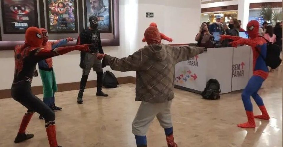 Shopping Nova Iguaçu terá a presença de cosplayers na estreia do novo Homem- Aranha