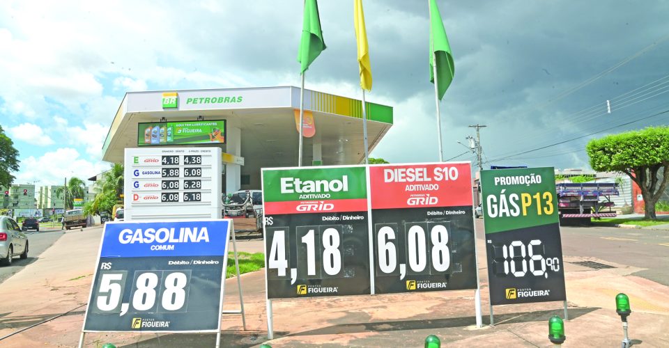 O maior preço encontrado na Capital foi de R$4,37 no pagamento a prazo - Foto: Nilson Figueiredo