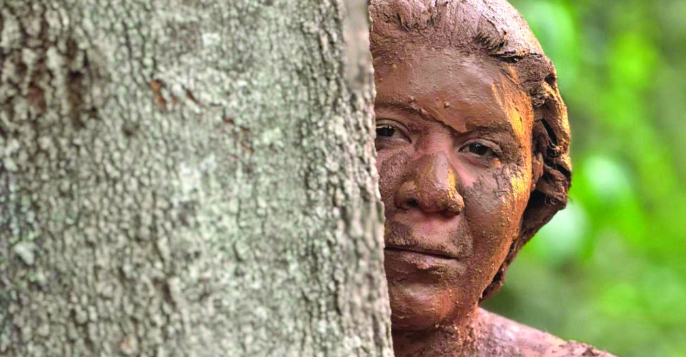 Primeiro filme: Diretora Gleycielli Nonato Guató estreia na direção e marca pioneirismo Guató no cinema. Ela também integra o elenco - Foto: Marcus Teles/Divulgação