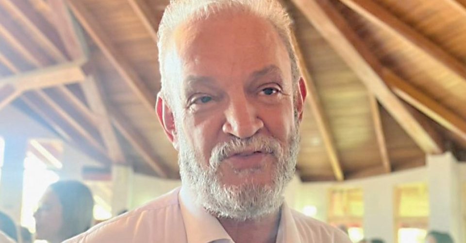 Declaração ocorre em meio à permanência no PSDB e articulações do grupo de Riedel - Roberta Martins