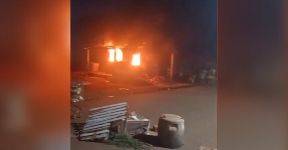 Incêndio no bairro Nossa Senhora das Graças - Foto: reprodução