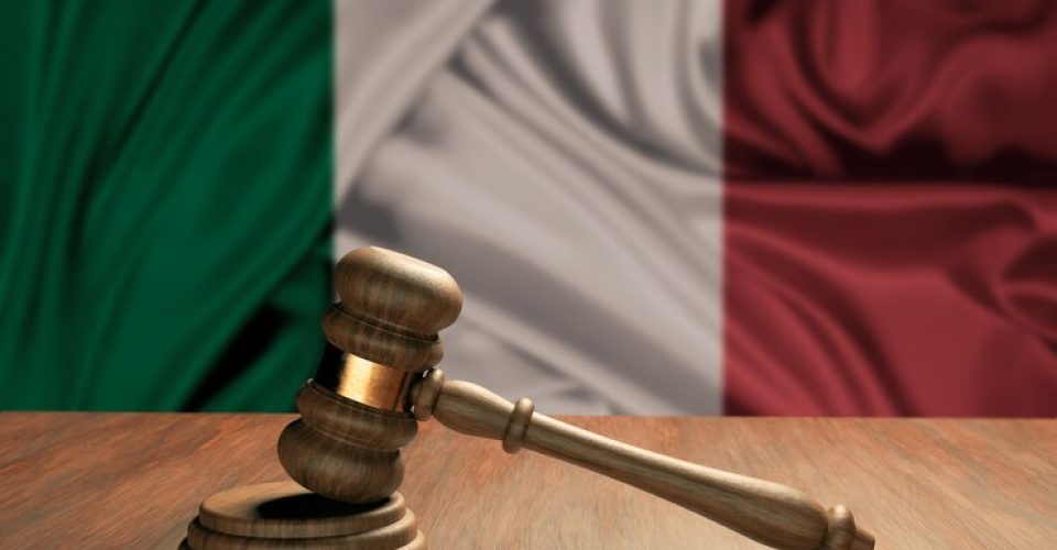 Italiana de 75 anos obteve ordem judicial após entrar com uma ação para que seus filhos, fossem removidos de sua casa.|Foto: Freepik
