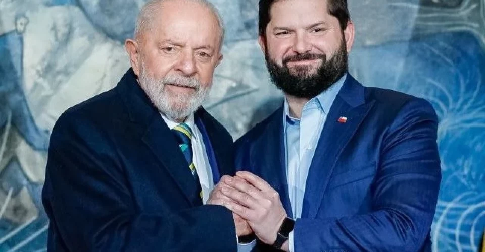 Lula e Boric em encontro no Palácio de La Moneda, no Chile, em 2024 - Foto: divulgação/Ricardo Stuckert/PR