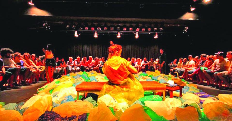 A Cia. OFIT oferece as
oficinas para atores e não
atores, que têm 12 horas
de duração e 20 vagas  - Foto: Reprodução