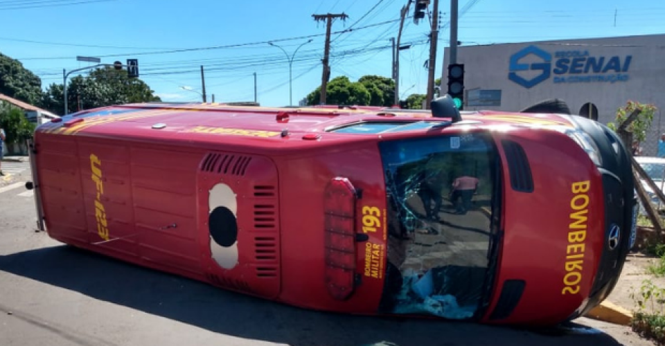 ambulancia tomabada caida rua