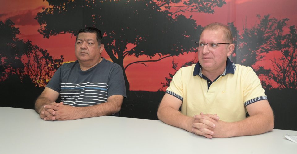 Professores Waldemir Ribeiro e Edilmar Galeano comentam sobre a situação de melhoria na educação - Foto: Nison Figueiredo