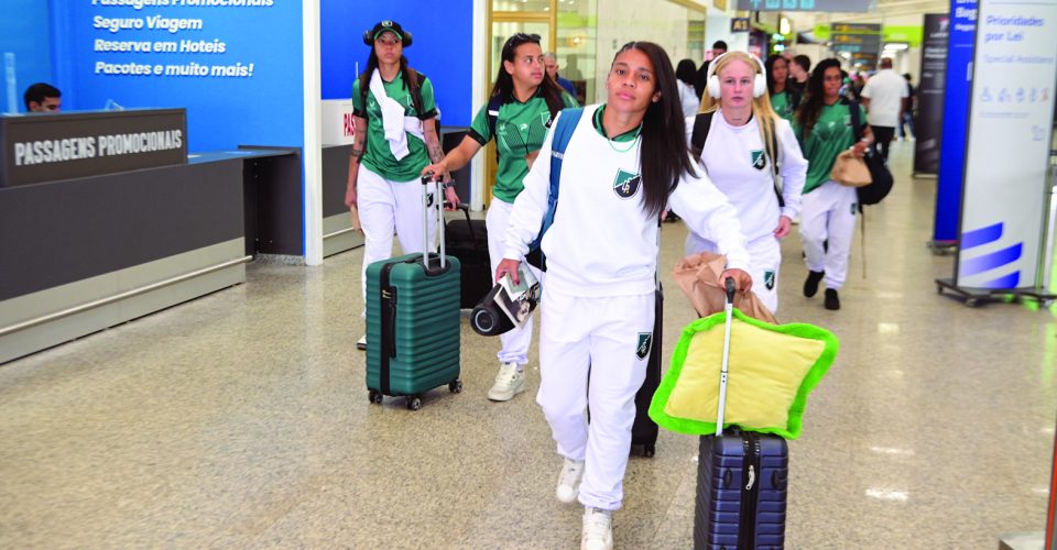 Jogadoras do Pantanal, ontem, viajam para jogo decisivo de Brasileiro A3 - Foto: Nilson Figueiredo
