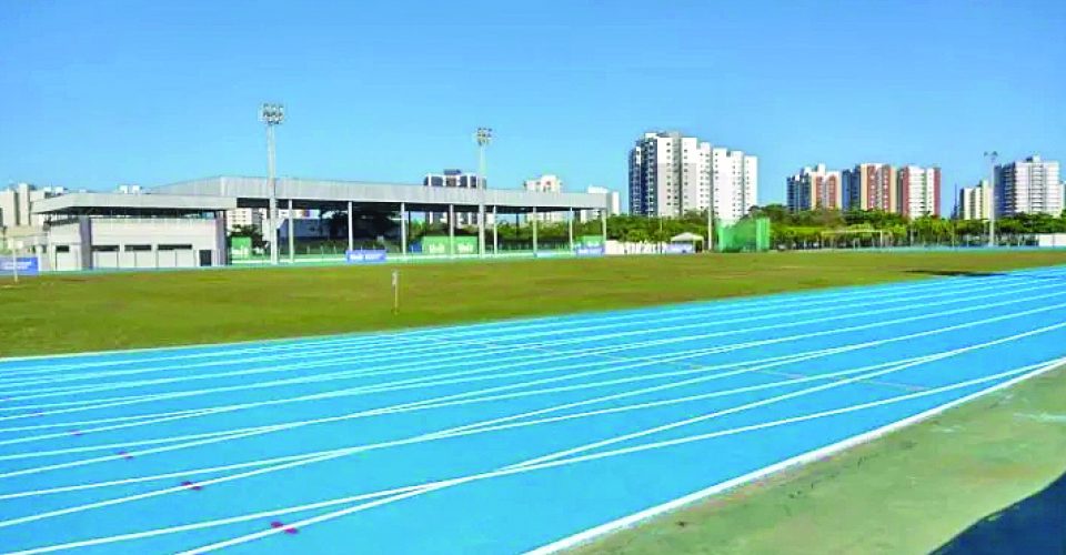 Foto: Imagem da pista da
Unit, em Aracaju,
palco do Brasileiro
Sub-18 de Atletismo / Unit/Divulgação