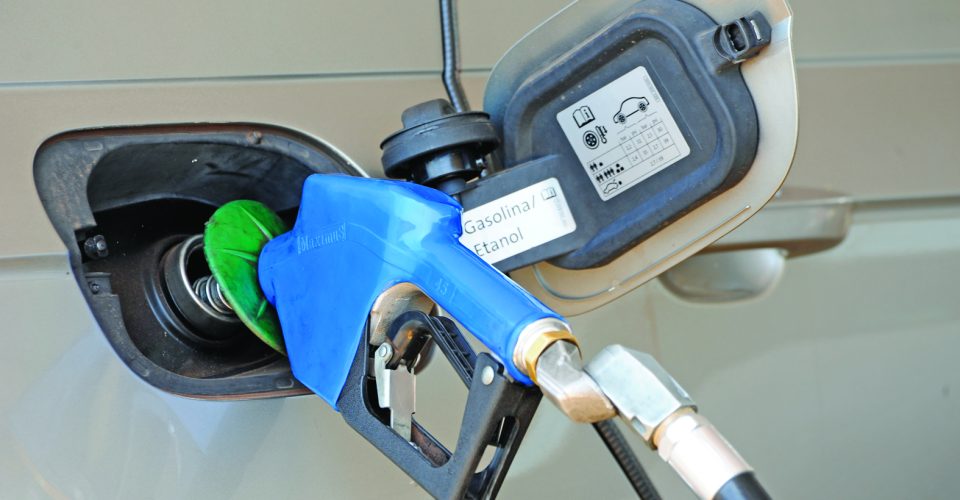 Diminuição nos preços dos combustíveis desgasta consumidor por não impactar no final - Foto: Nilson Figueired