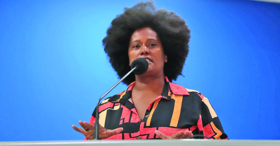 Romilda possui uma trajetória marcada pela atuação coletiva e por sua luta antirracista - Foto:  Arquivo pessoal