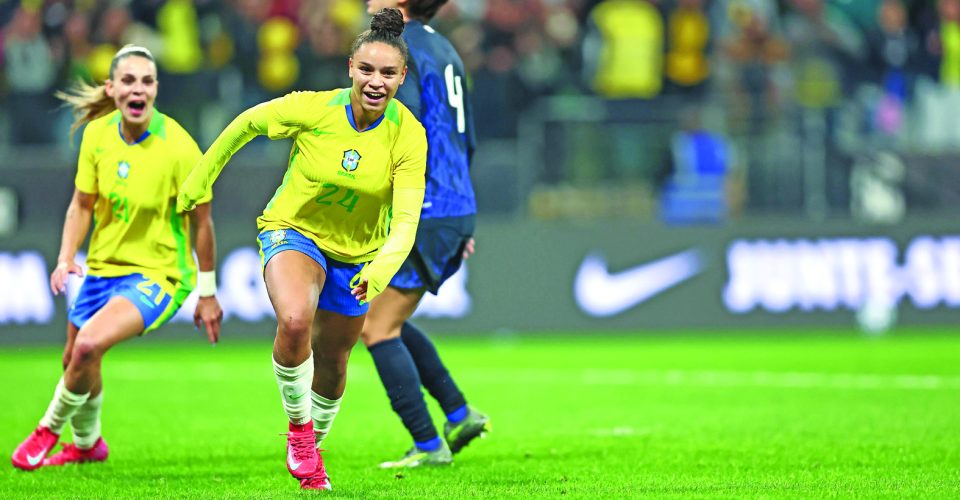 Dudinha comemora gol da Seleção diante do Japão em Itaquera - Foto: Livia Villas Boas/CBF