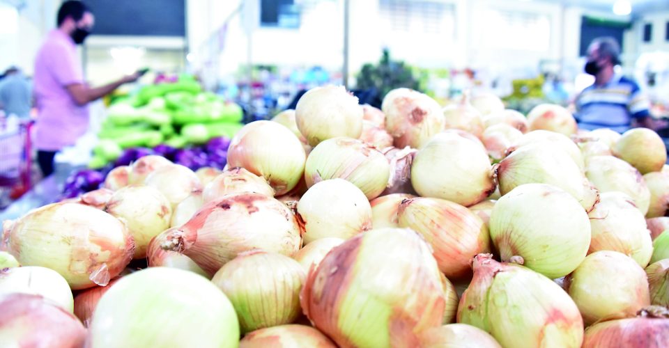 Quilo da cebola sobe e faz o tempero do campo-grandense ficar amargo
foto: arquivo