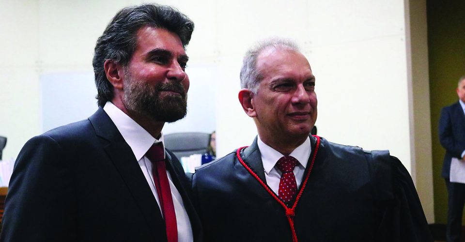 Carlos Alberto Garcete e o presidente do TRE-MS, desembargador Carlos Eduardo Contar - Foto: Roberta Martins