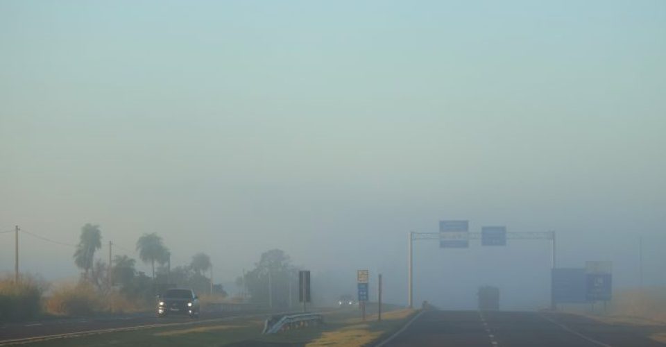 Tempo-frio-neblina-Foto-Alvaro-Rezende-730x480