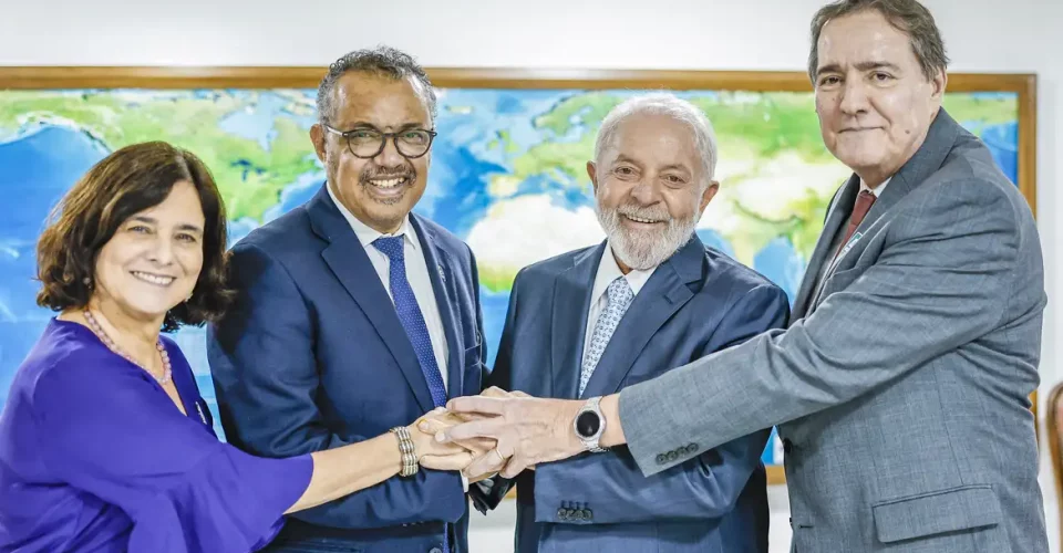 Diretor-geral da OMS foi recebido pelo presidente no Planalto - Foto: Ricardo Stuchert/PR