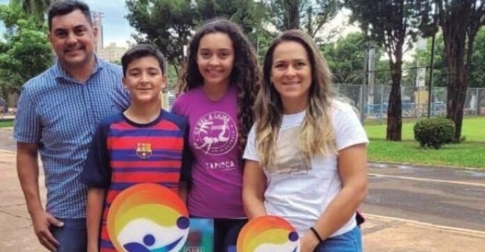 Mulher, mãe, técnica, atleta, Vanessa tem vitórias dentro e fora das quadras com a família - Foto: arquivo pessoal