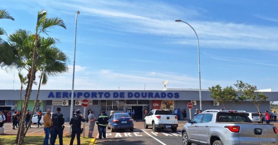 Após quatro anos fechado, aeroporto Francisco de Matos Pereira retomou voos comerciais nesta segunda-feira; novo terminal de passageiros será mais moderno e funcional - Fotos: Ana Paula Amaral