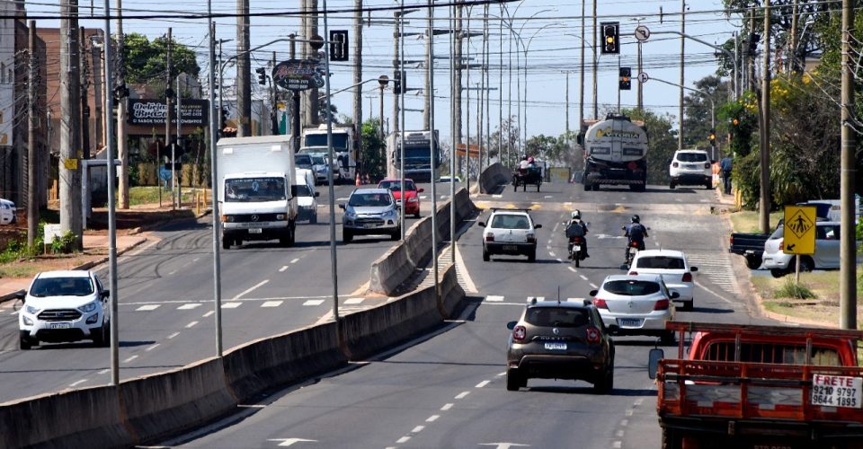 via rua avenida Euler de Azevedo