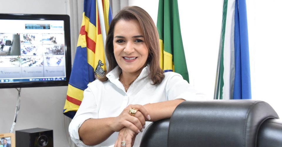 Foto: Prefeita Adriane
Lopes colhe frutos na
administração para
tentar reeleição em 2024/Valentin Manieri