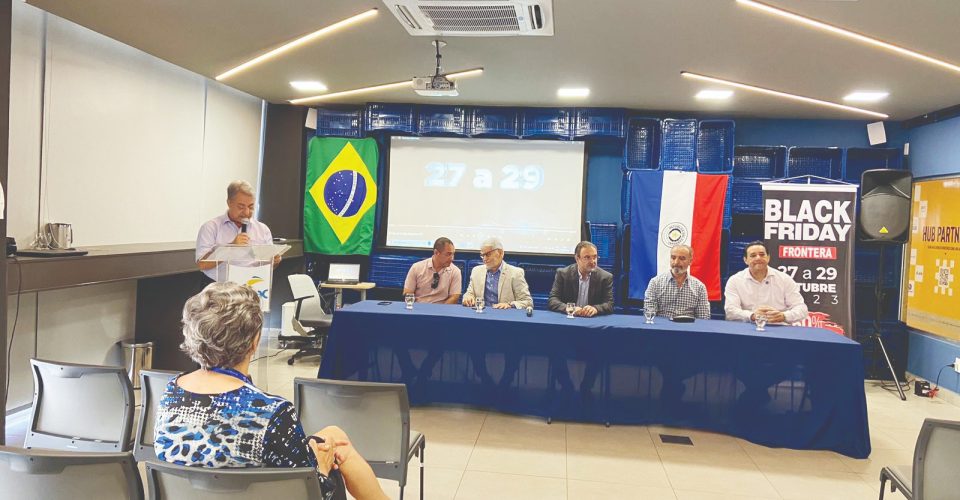 Foto: Representantes do
comércio do Paraguai
estiveram presentes no
lançamento, na Capital/Julisandy Ferreira