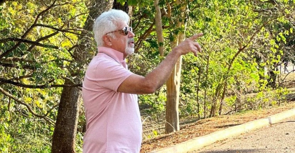 Lulu Santos caminhando pelo Parque das Nações Indígenas - Foto: Redes Sociais