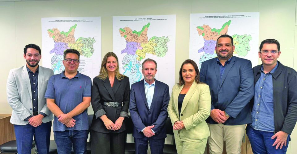 Equipe do município, liderada por Adriane Lopes, durante visita técnica realizada ontem  - Foto: Divulgação