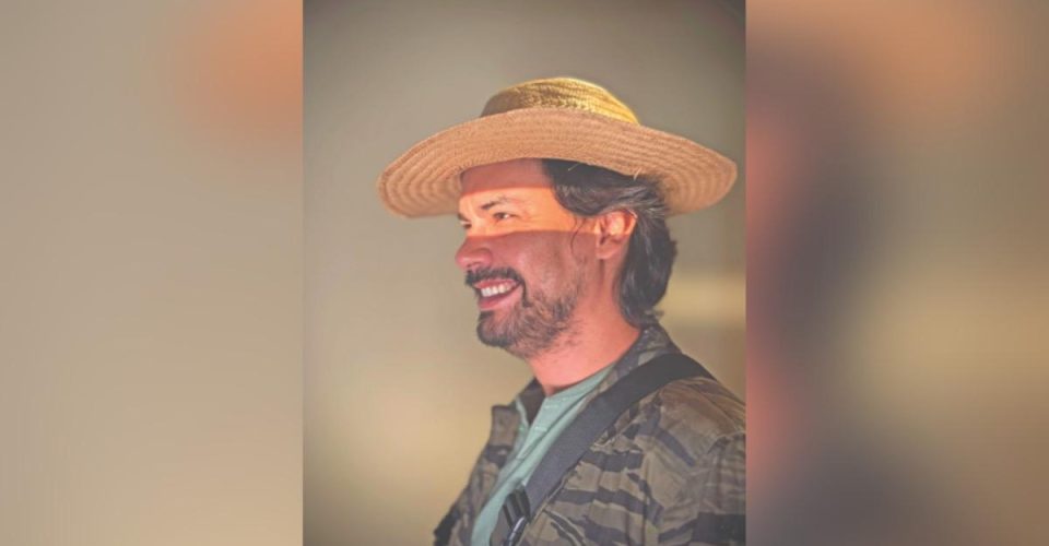 Leandro Marques como o protagonista Guto - Foto: Jaime Herman