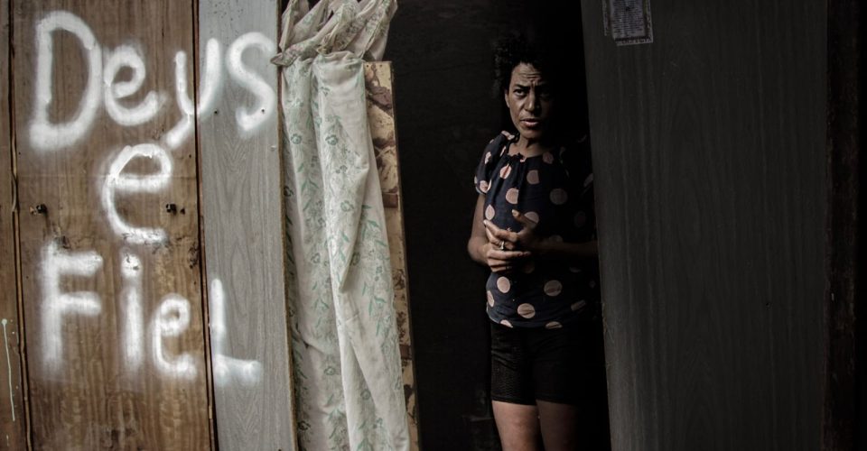 Medidas protetivas dobraram em 2025; atendimentos seguem em alta e movimentos negros alertam que, embora o acesso exista, ele ainda é frágil e desigual. Foto: Marcos Maluf