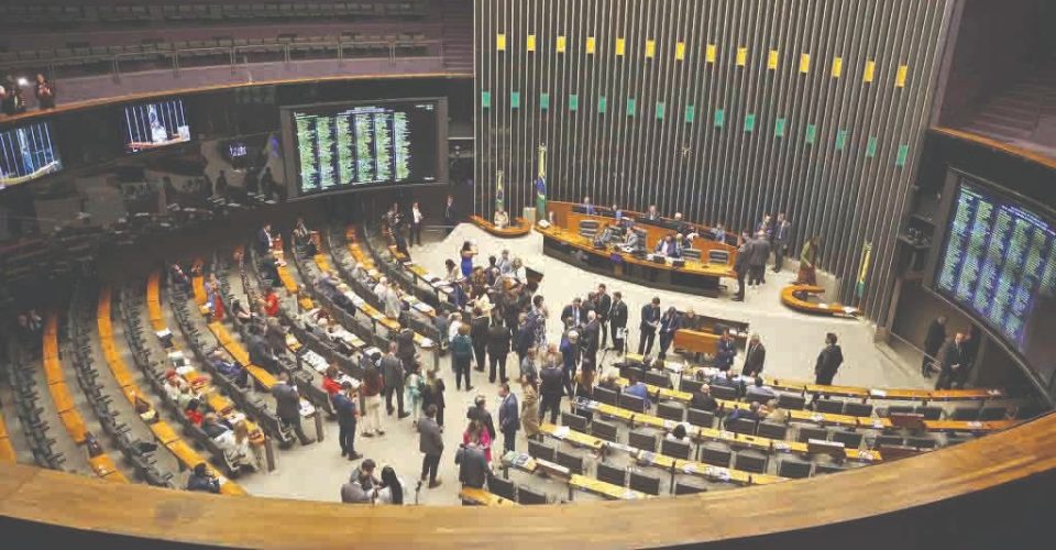 Grupo de sete parlamentares representa 1,4% da Câmara, mas ficou com 20% de verba das comissões - Foto: Pedro Ladeira/Folhapress