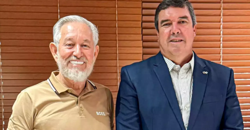 Foto: Deputado Antônio Vaz ao lado do governador Eduardo Riedel em agenda recente, do último dia 24 de março - Foto: Reprodução