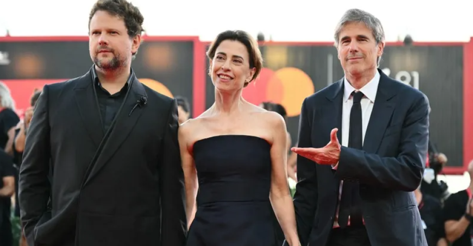 Selton Mello, Fernanda Torres e o diretor Walter Salles - Foto: Alberto Pizzoli/AFP